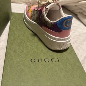 Gucci Women's Pink and Purple Sneakers